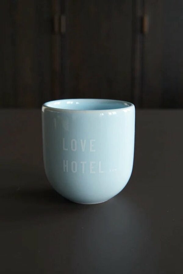 Sisi mok Love hotel.